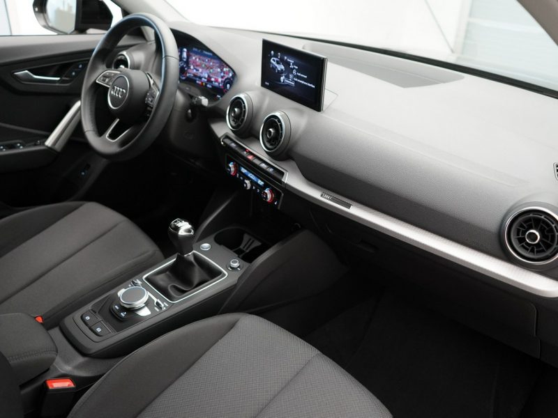 Audi Q2 35TFSI Manual 150KM Smartphone interface Kamera Elektr.klapa bagażnika