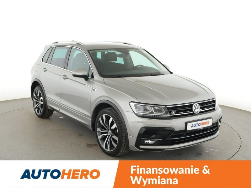 Volkswagen Tiguan 4x4 DSG LED klima auto czujniki parkowania grzane fotele i kanapa II (2016-2024)