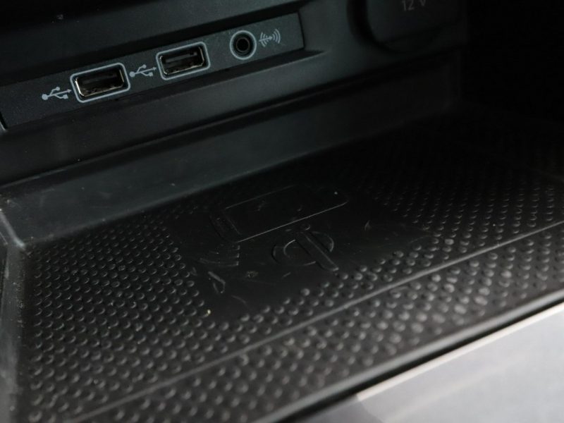 Volkswagen Tiguan 4x4 DSG LED klima auto czujniki parkowania grzane fotele i kanapa II (2016-2024)