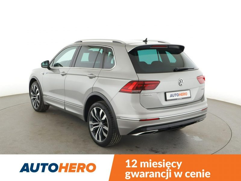 Volkswagen Tiguan 4x4 DSG LED klima auto czujniki parkowania grzane fotele i kanapa II (2016-2024)