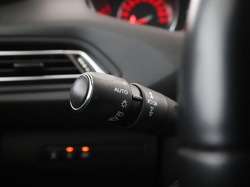 Peugeot 308 GT-Line automat 180KM panorama navi kamera ACC FullLED T9 (2014-2021)