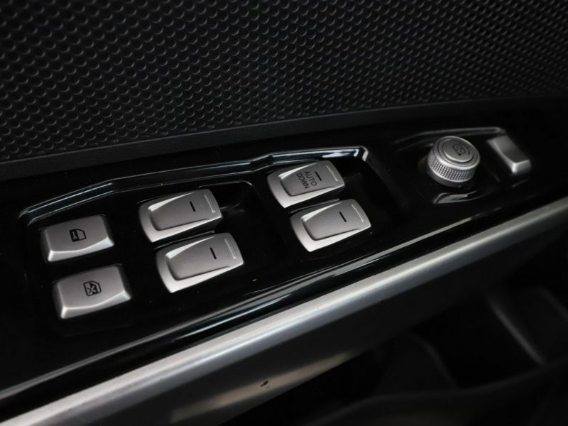 SsangYong Tivoli automat grzane fotele hak kamera tempomat Bluetooth klima-auto