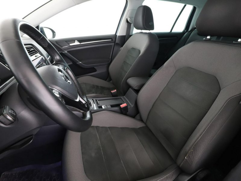 Volkswagen Golf Highline automat 150KM virtual navi PDC-kamera climatronic ACC LED VII (2012-)