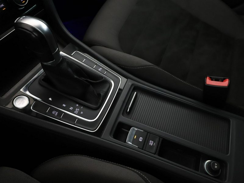 Volkswagen Golf Highline automat 150KM virtual navi PDC-kamera climatronic ACC LED VII (2012-)
