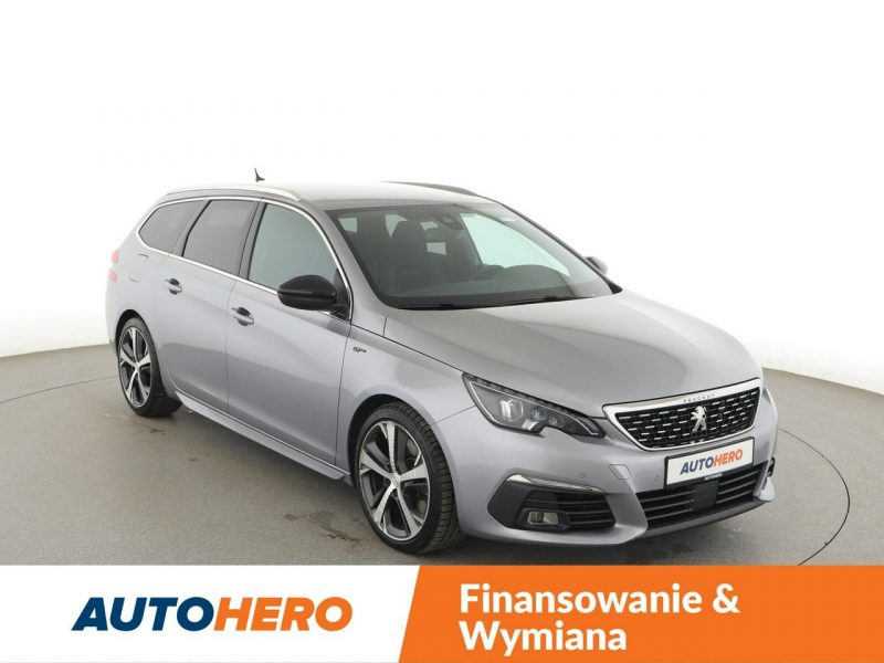 Peugeot 308 automat full LED skóra/alcantara klima auto kamera i czujniki park T9 (2014-2021)