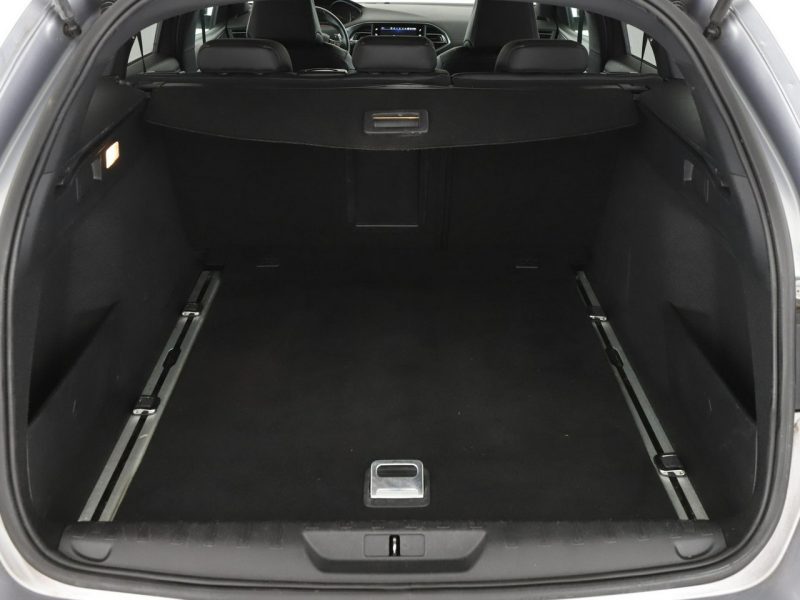 Peugeot 308 automat full LED skóra/alcantara klima auto kamera i czujniki park T9 (2014-2021)