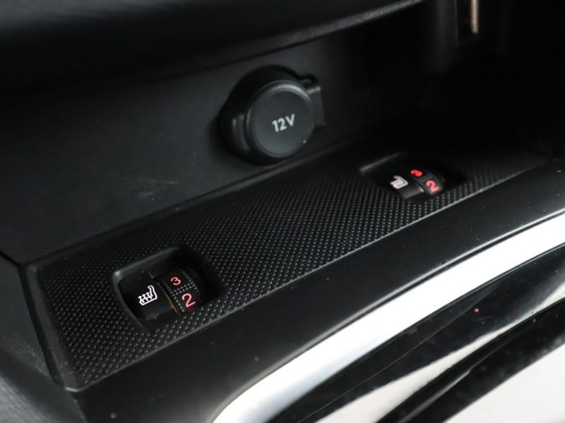 Peugeot 308 automat full LED skóra/alcantara klima auto kamera i czujniki park T9 (2014-2021)