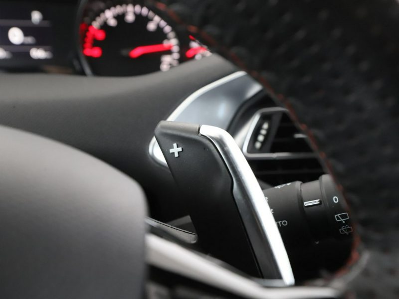 Peugeot 308 automat full LED skóra/alcantara klima auto kamera i czujniki park T9 (2014-2021)