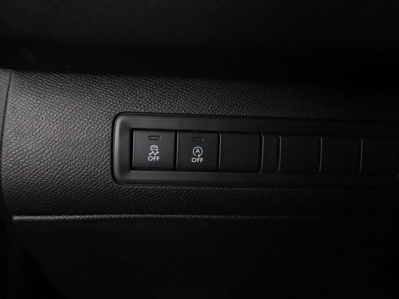 Peugeot 308 automat full LED skóra/alcantara klima auto kamera i czujniki park T9 (2014-2021)