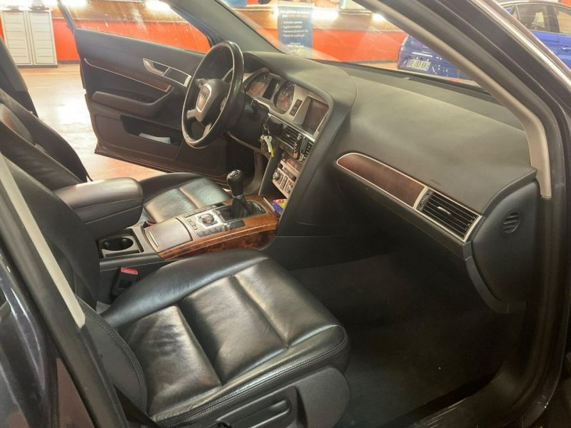 Audi A6 Podg fotele, biksenony, symboliczny przebieg, skóry, parktronik, hak C6 (2004-2011)