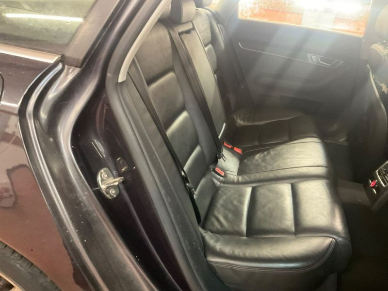 Audi A6 Podg fotele, biksenony, symboliczny przebieg, skóry, parktronik, hak C6 (2004-2011)
