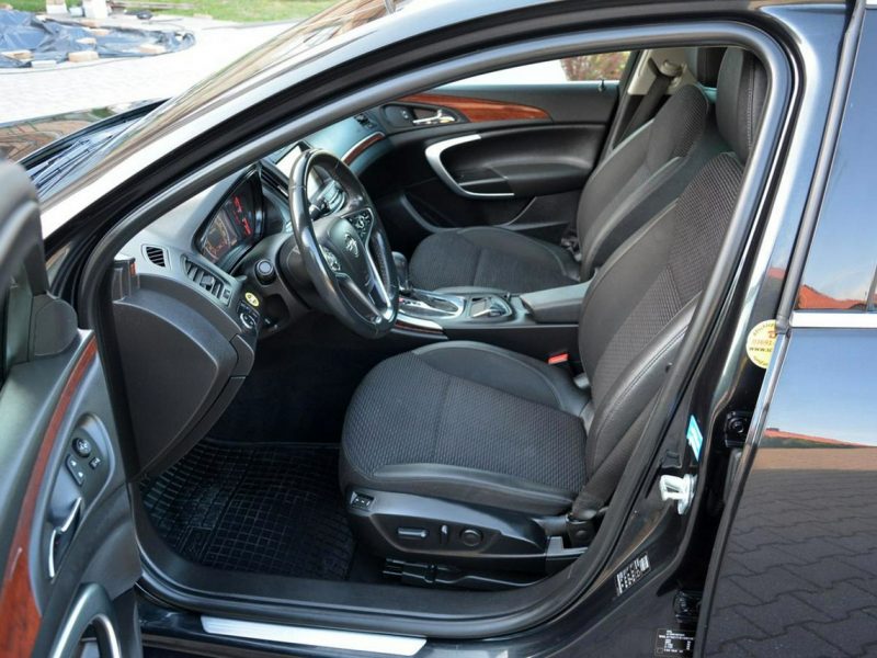 Opel Insignia 1.6T(170KM) Bi-xenon Navi Parktr. Kamera BLIS Virtual El.klapa Alu18 A (2008-2017)