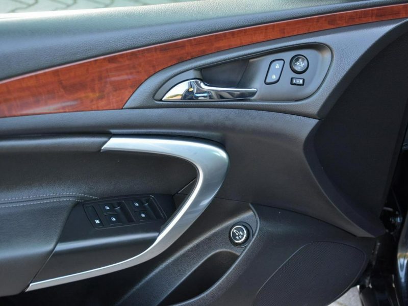 Opel Insignia 1.6T(170KM) Bi-xenon Navi Parktr. Kamera BLIS Virtual El.klapa Alu18 A (2008-2017)