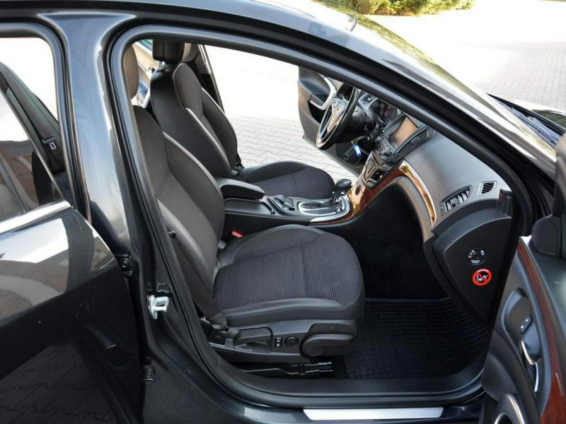 Opel Insignia 1.6T(170KM) Bi-xenon Navi Parktr. Kamera BLIS Virtual El.klapa Alu18 A (2008-2017)