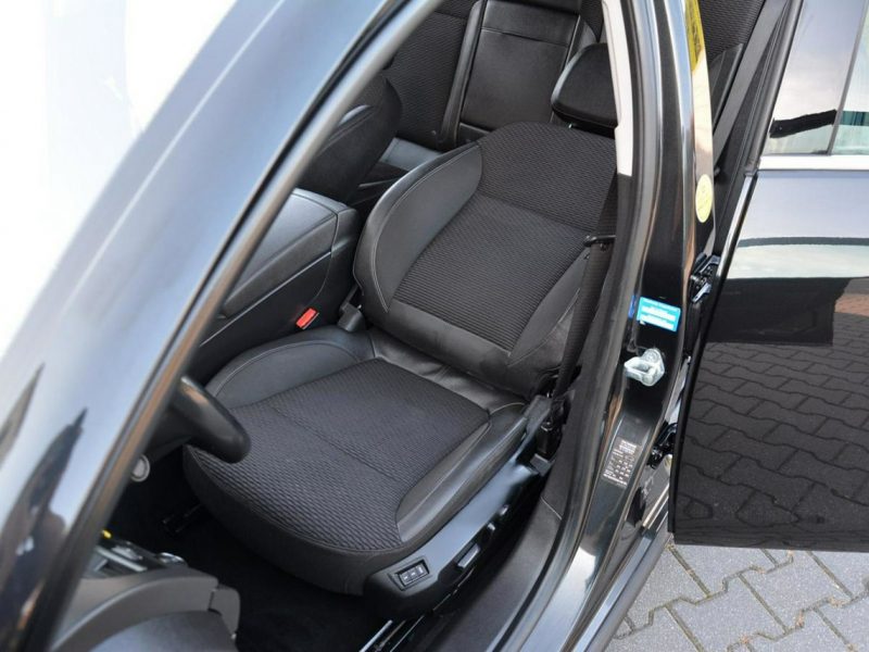 Opel Insignia 1.6T(170KM) Bi-xenon Navi Parktr. Kamera BLIS Virtual El.klapa Alu18 A (2008-2017)