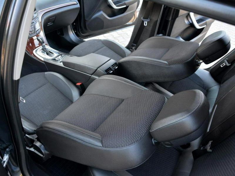 Opel Insignia 1.6T(170KM) Bi-xenon Navi Parktr. Kamera BLIS Virtual El.klapa Alu18 A (2008-2017)