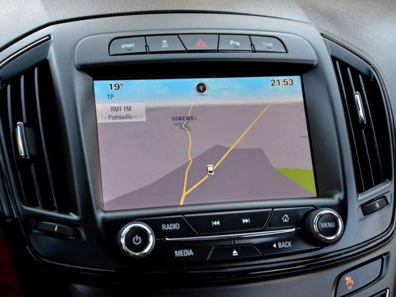 Opel Insignia 1.6T(170KM) Bi-xenon Navi Parktr. Kamera BLIS Virtual El.klapa Alu18 A (2008-2017)