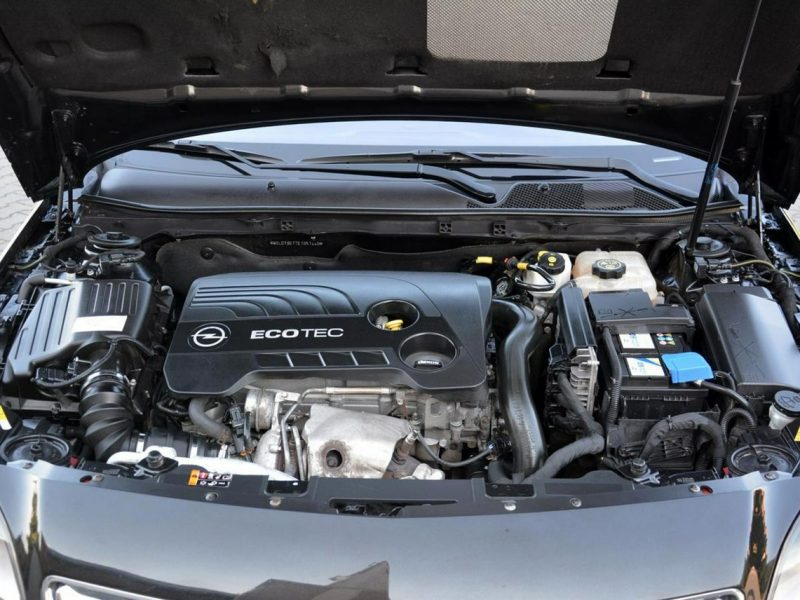 Opel Insignia 1.6T(170KM) Bi-xenon Navi Parktr. Kamera BLIS Virtual El.klapa Alu18 A (2008-2017)