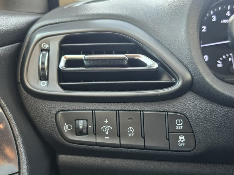 Hyundai i30 SMART 1.5 DPI Benzyna 110KM Salon Polska Serwis ASO GWARANCJA FV 23% III (2017-)