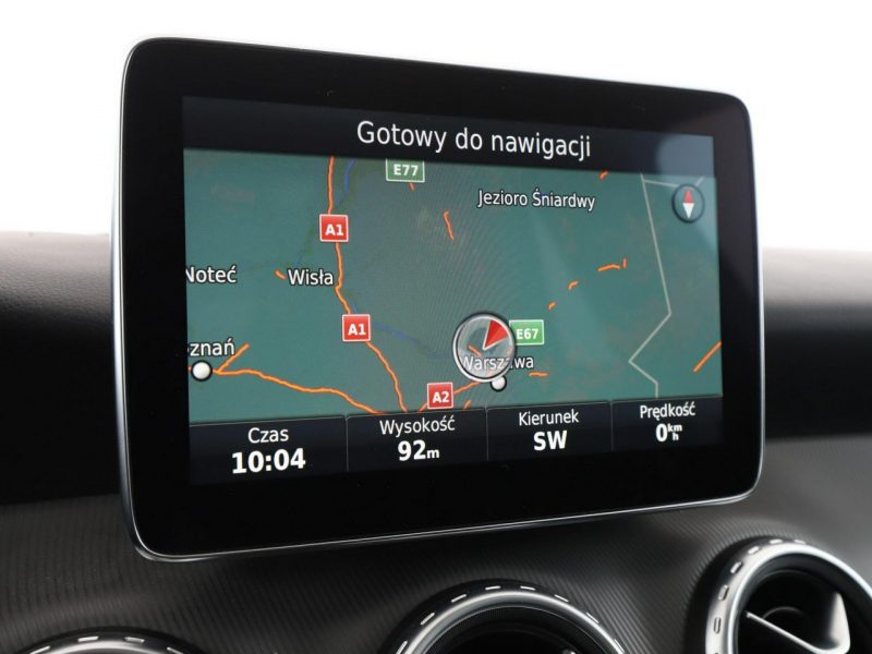 Mercedes GLA 200 automat grzane fotele navi panorama półskóra kamera tempomat