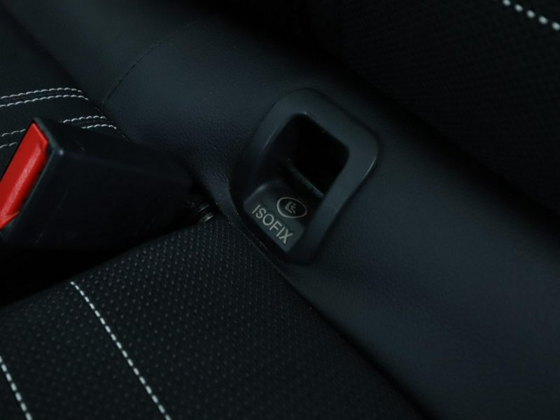 Mercedes GLA 200 automat grzane fotele navi panorama półskóra kamera tempomat