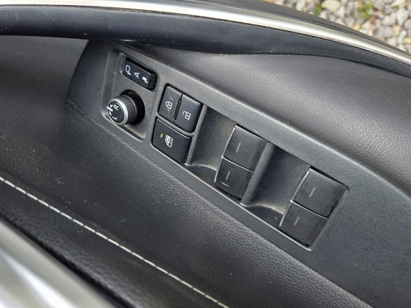 Toyota Corolla 2.0HSD 184KM Full Led El. klapa Hand free Grzane fotele!!! E21 (2019-)