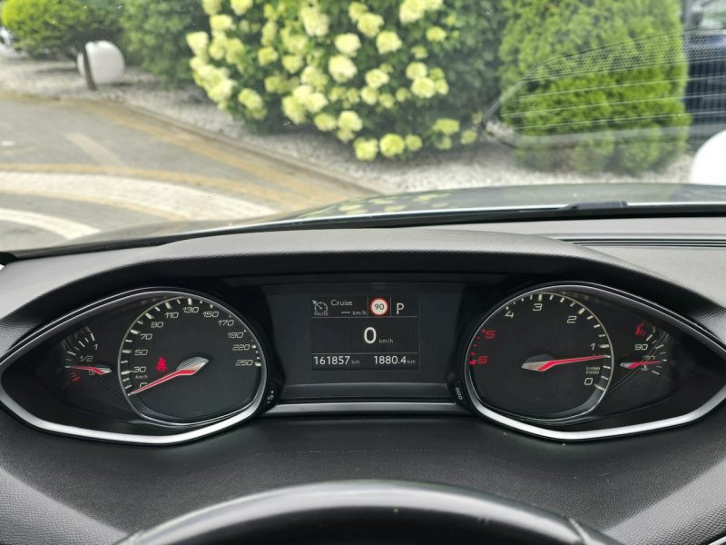 Peugeot 308 1.5 BlueHDi 130KM Nawigacja / I-właściciel / Serwisowany T9 (2014-2021)