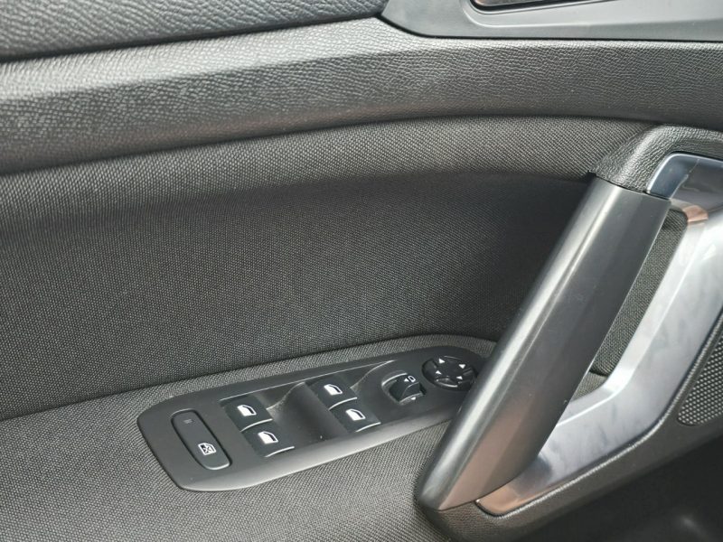 Peugeot 308 1.5 BlueHDi 130KM Nawigacja / I-właściciel / Serwisowany T9 (2014-2021)