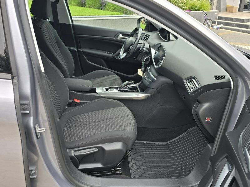 Peugeot 308 1.5 BlueHDi 130KM Nawigacja / I-właściciel / Serwisowany T9 (2014-2021)