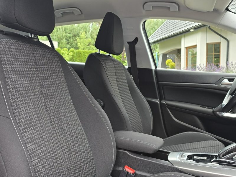 Peugeot 308 1.5 BlueHDi 130KM Nawigacja / I-właściciel / Serwisowany T9 (2014-2021)