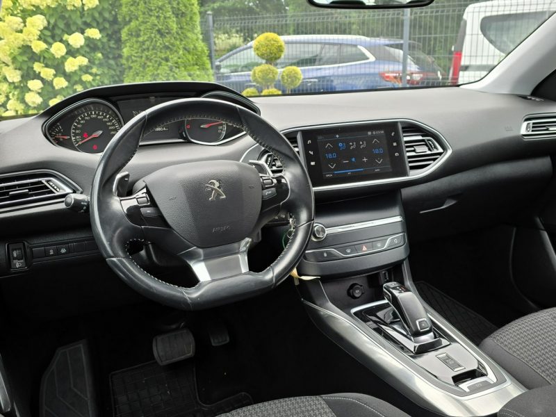 Peugeot 308 1.5 BlueHDi 130KM Nawigacja / I-właściciel / Serwisowany T9 (2014-2021)