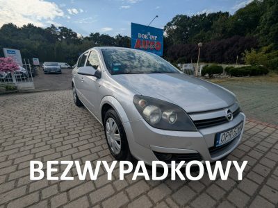 Opel Astra 1.4 benzyna moc90 KM/bezwypadkowy/zarejestrowany H (2004-2014)