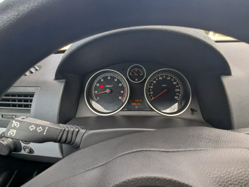 Opel Astra 1.4 benzyna moc90 KM/bezwypadkowy/zarejestrowany H (2004-2014)