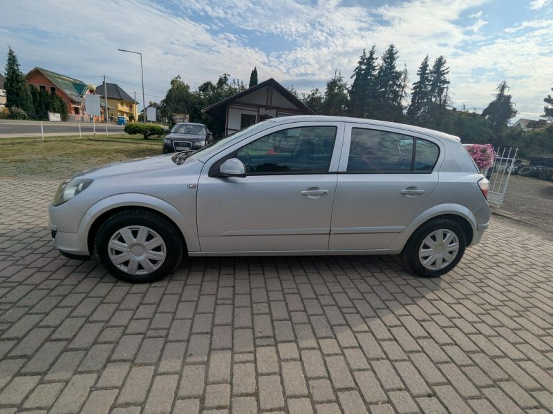 Opel Astra 1.4 benzyna moc90 KM/bezwypadkowy/zarejestrowany H (2004-2014)