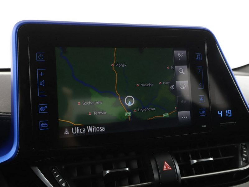 Toyota C-HR navi klima auto kamera cofania grzane fotele
