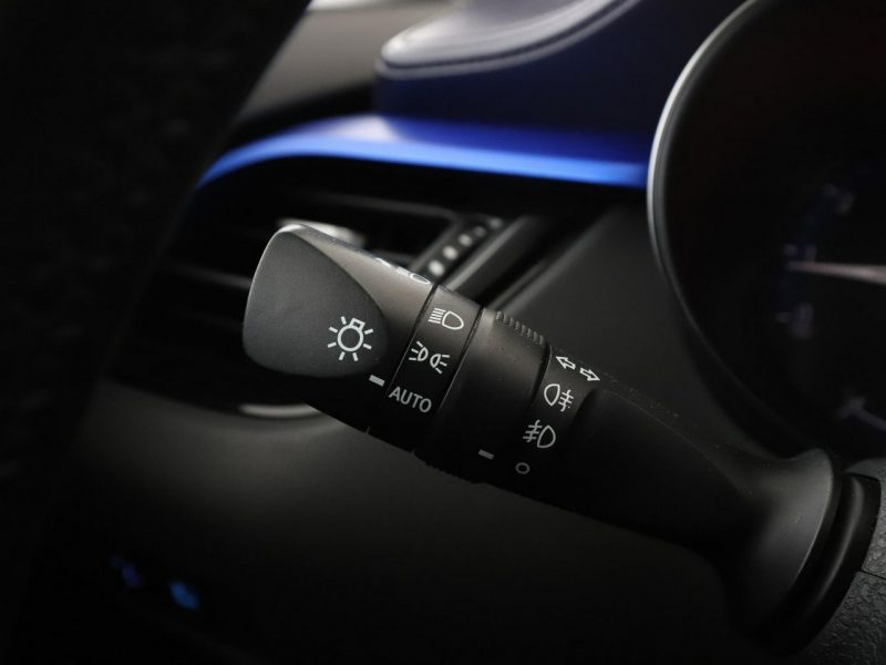 Toyota C-HR navi klima auto kamera cofania grzane fotele