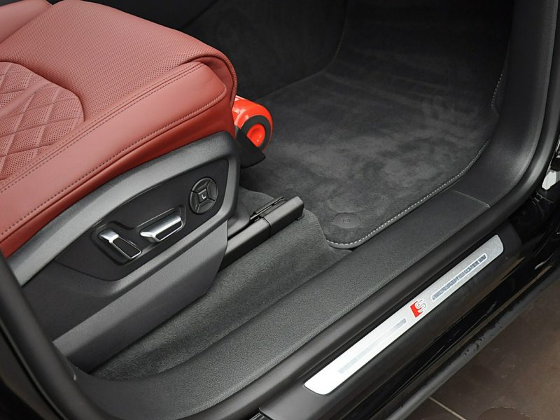 Audi SQ8 507KM Quattro Panorama B&OAdvanced MatrixLed TempomatACC Noktowizja