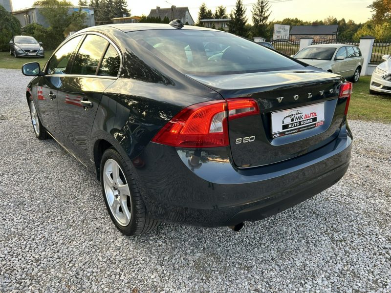 Volvo S60 II (2010-)