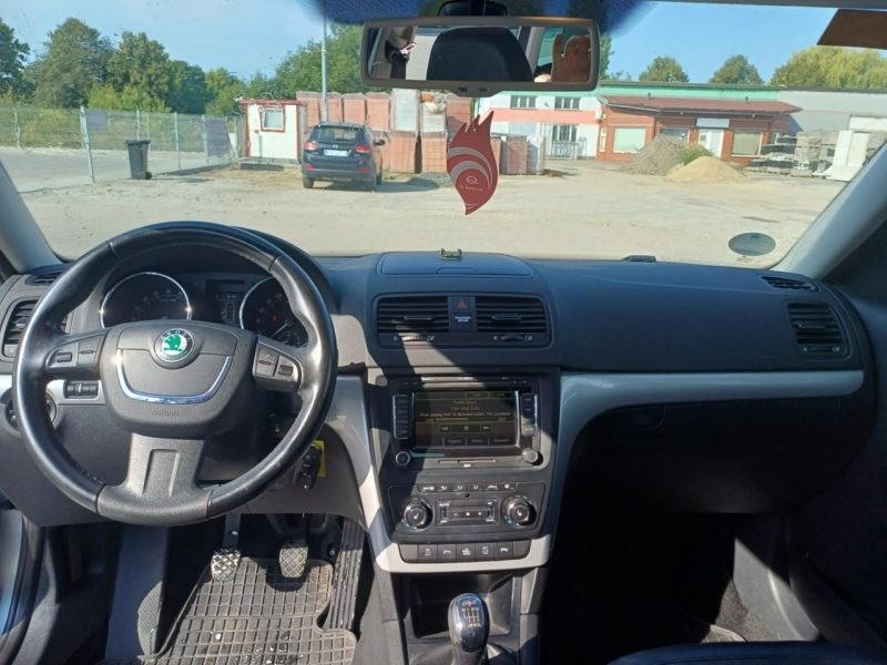 Škoda Yeti 4x4 ! Panorama ! Grzane fotele ! Parktornik ! Sam parkuje ! Okazja !!! I (2009-)