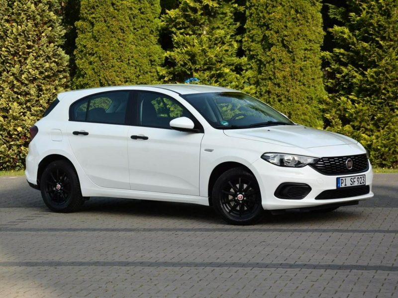Fiat Tipo 1.4 16V(95km) 69 tys. km. Przebiegu Parktronic Jak nowy Alu Nowe Opony II (2016-)