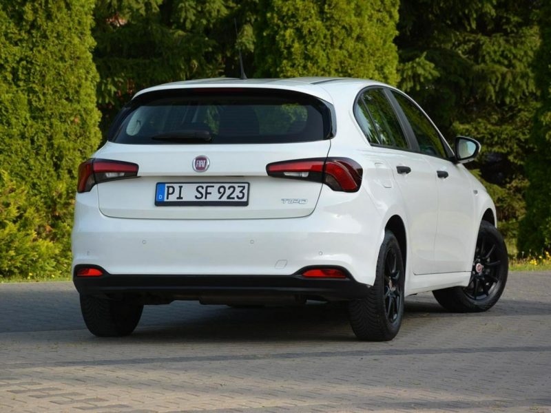 Fiat Tipo 1.4 16V(95km) 69 tys. km. Przebiegu Parktronic Jak nowy Alu Nowe Opony II (2016-)