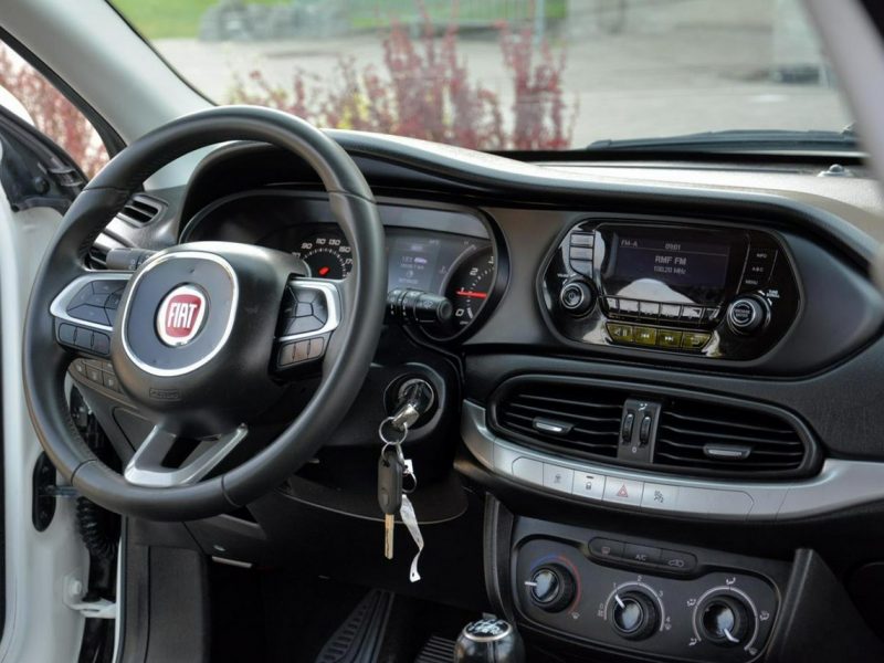Fiat Tipo 1.4 16V(95km) 69 tys. km. Przebiegu Parktronic Jak nowy Alu Nowe Opony II (2016-)