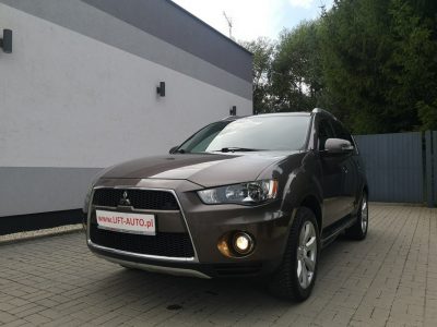 Mitsubishi Outlander 2.0 Benzyna 147KM Klimatronik Navi Kamera Tempomat Gwarancja II (2006-2013)