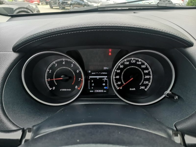 Mitsubishi Outlander 2.0 Benzyna 147KM Klimatronik Navi Kamera Tempomat Gwarancja II (2006-2013)