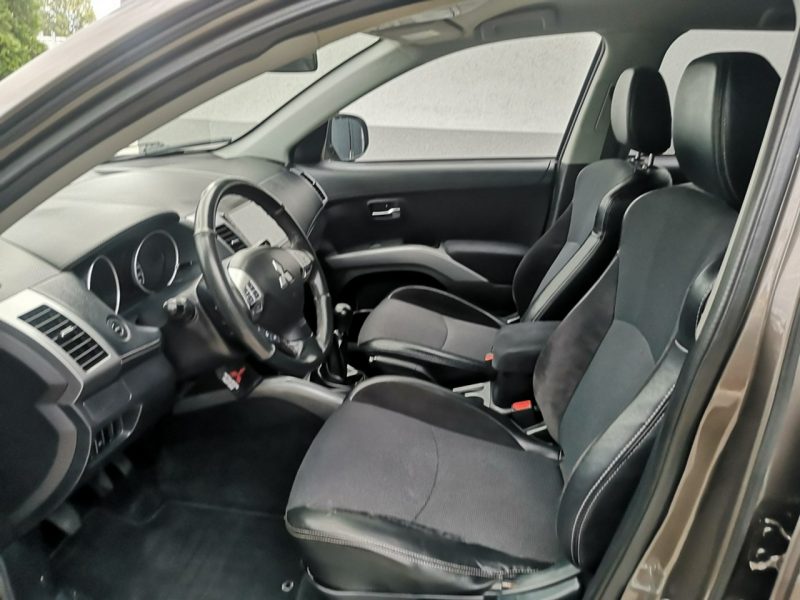 Mitsubishi Outlander 2.0 Benzyna 147KM Klimatronik Navi Kamera Tempomat Gwarancja II (2006-2013)