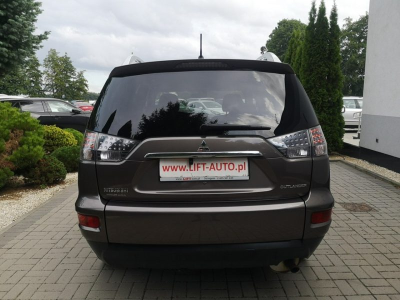 Mitsubishi Outlander 2.0 Benzyna 147KM Klimatronik Navi Kamera Tempomat Gwarancja II (2006-2013)
