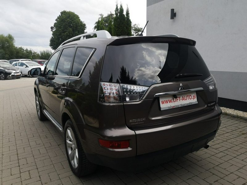 Mitsubishi Outlander 2.0 Benzyna 147KM Klimatronik Navi Kamera Tempomat Gwarancja II (2006-2013)