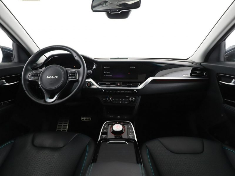 Kia Niro 64 kWh Premium Panorama Navi ACC Grzana Wentylowana Skóra Kamera JBL