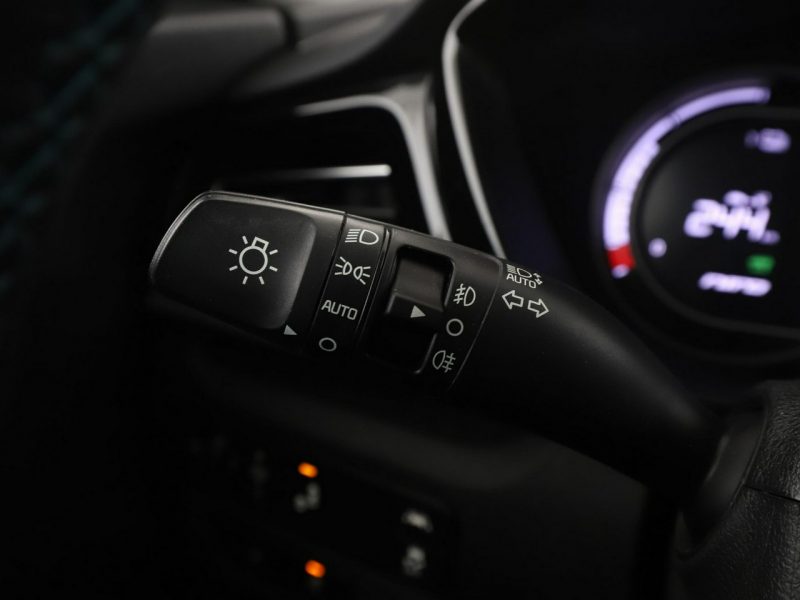 Kia Niro 64 kWh Premium Panorama Navi ACC Grzana Wentylowana Skóra Kamera JBL