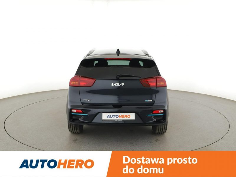 Kia Niro 64 kWh Premium Panorama Navi ACC Grzana Wentylowana Skóra Kamera JBL